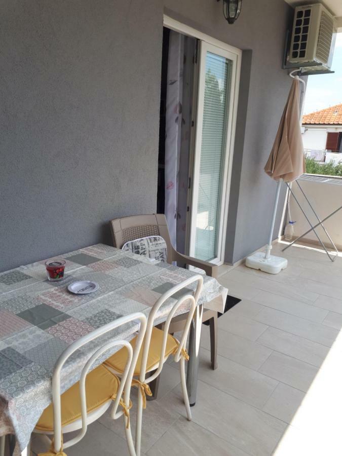 Apartmani Korina Starigrad Paklenica Εξωτερικό φωτογραφία